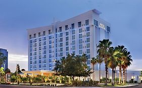 Hotel Alba Tampa, Tapestry Collection By Hilton